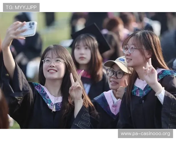 以第一视角沉浸体验2025毕业季青春离别与未来启航瞬间动人刻 以第一视角沉浸体验2025毕业季青春离别与未来启航瞬间动人刻